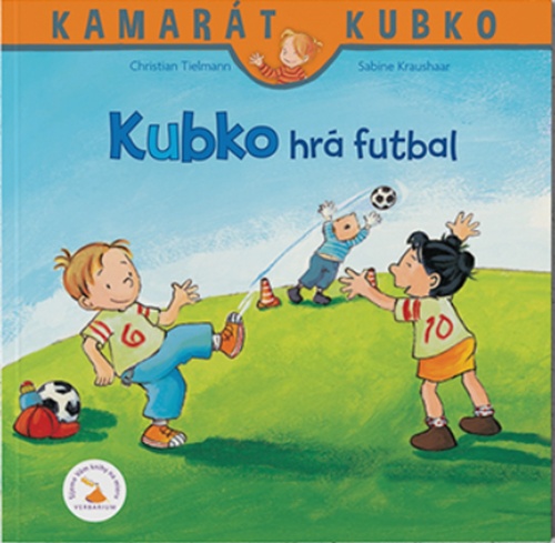 Kubko hrá futbal